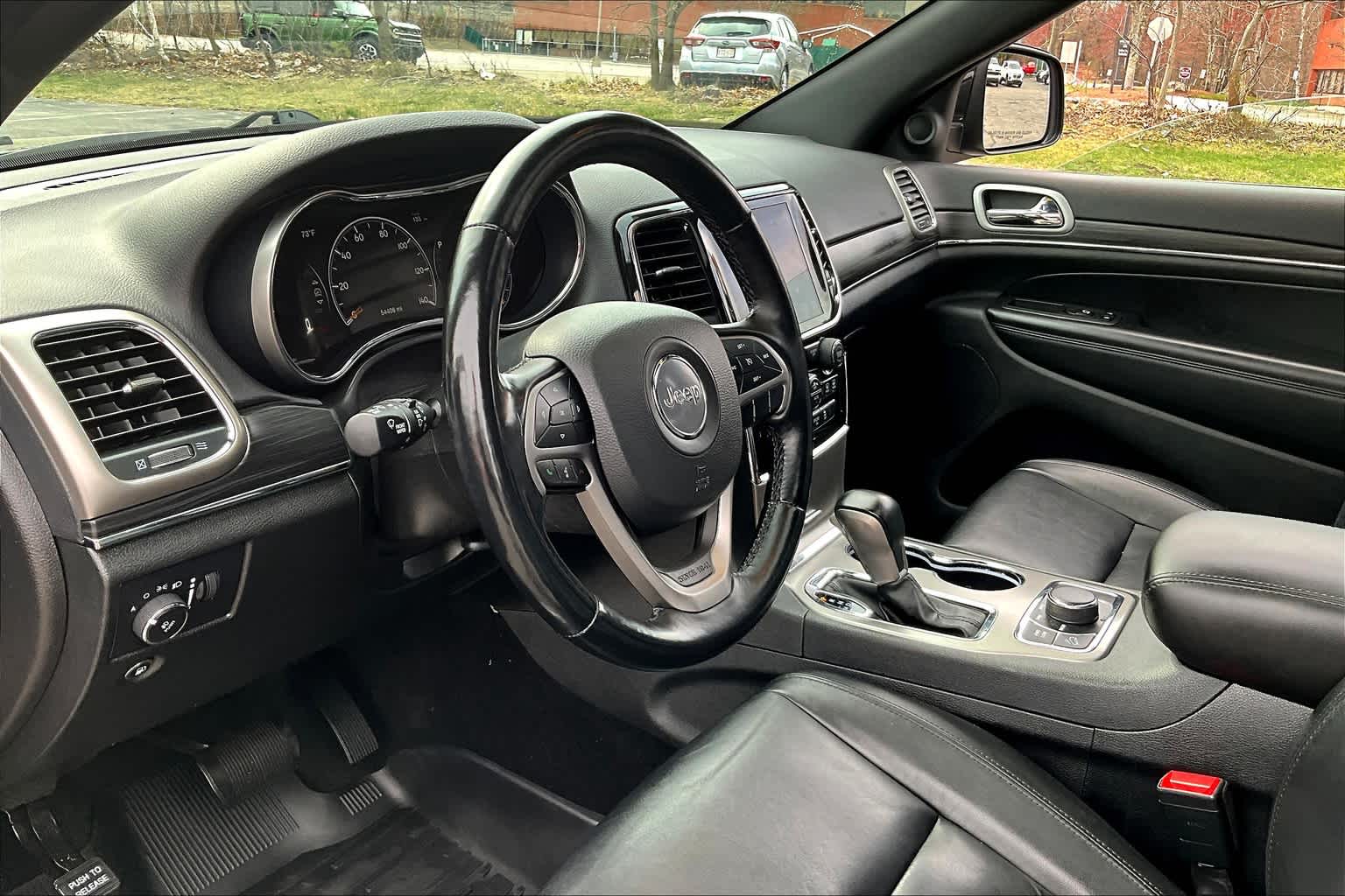 Vehicle image 8 of 35