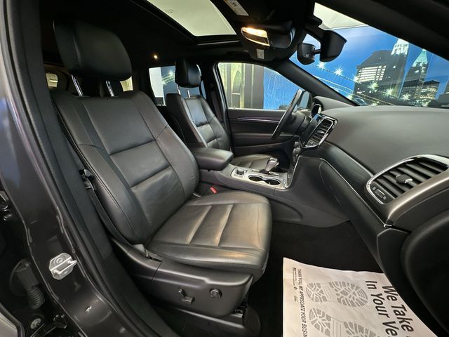 Vehicle image 29 of 32