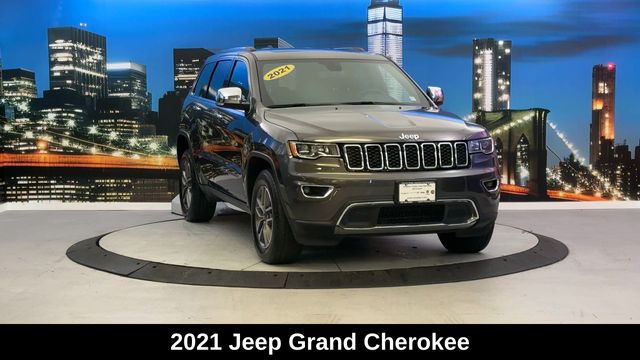 Vehicle image 4 of 32