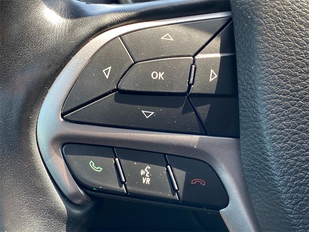 Vehicle image 24 of 36