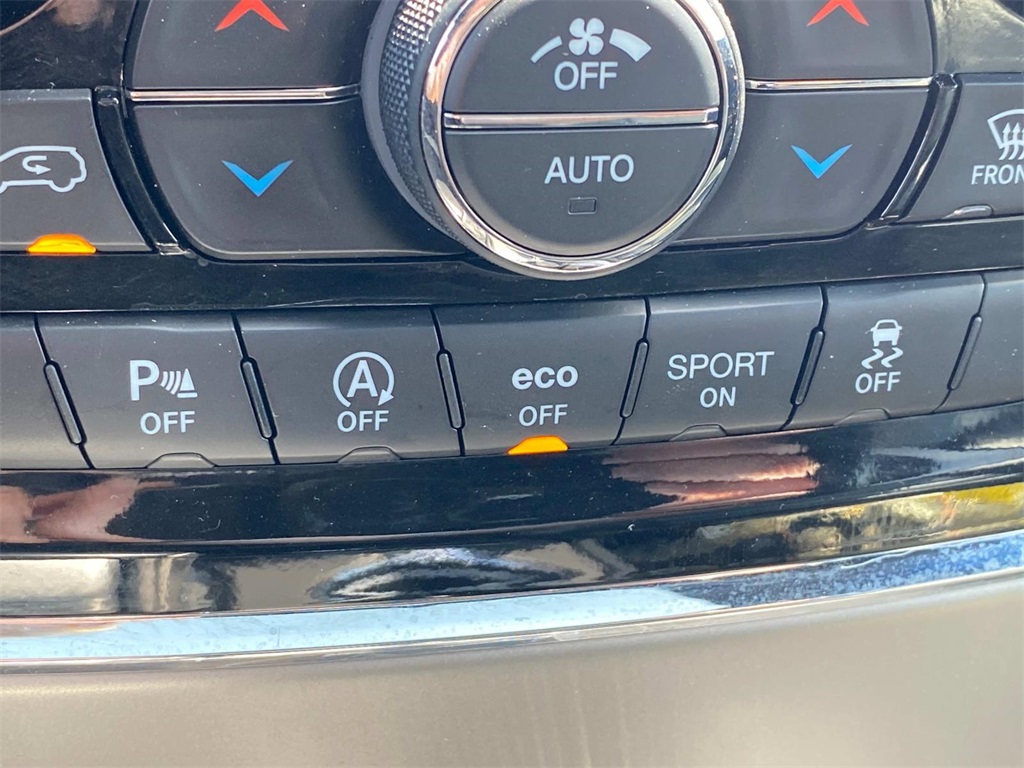Vehicle image 29 of 36