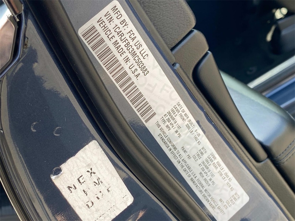 Vehicle image 23 of 36