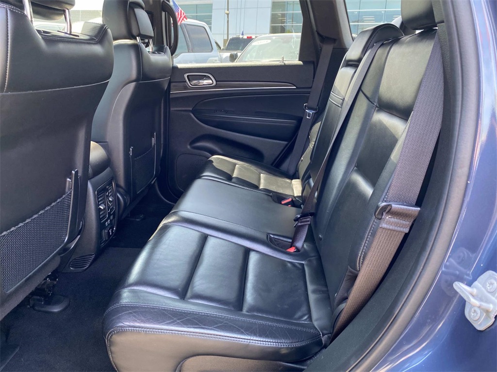 Vehicle image 15 of 36