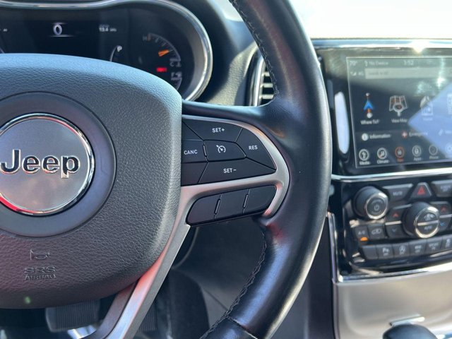 Vehicle image 27 of 30