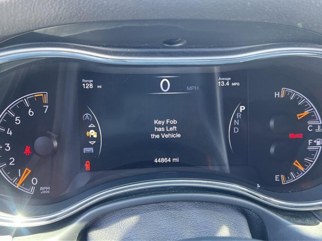 Vehicle image 14 of 30