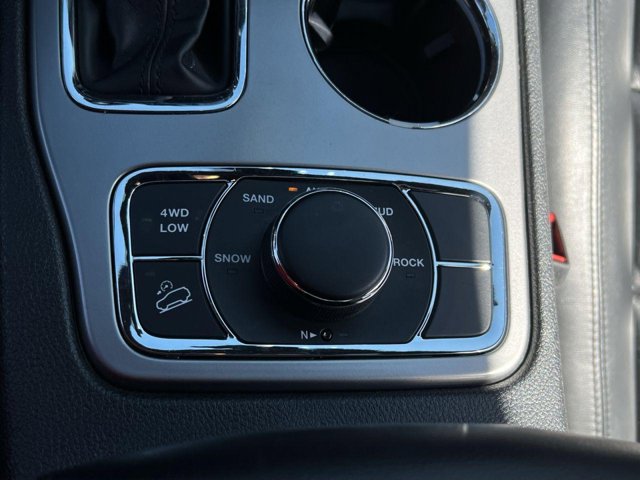 Vehicle image 29 of 30