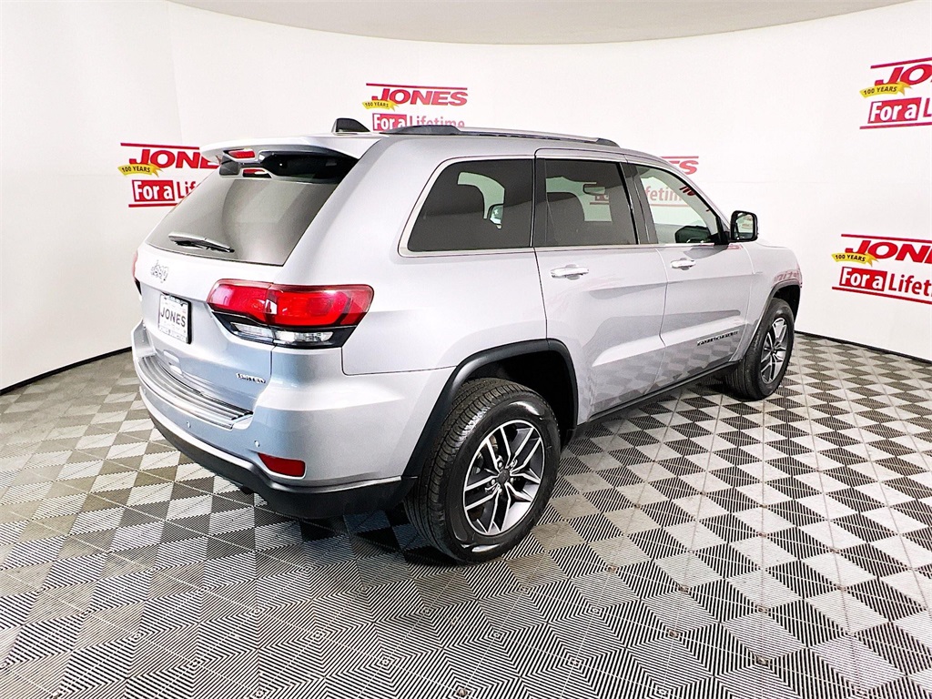 Vehicle image 5 of 39