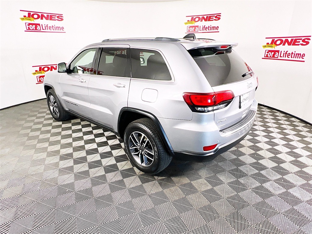 Vehicle image 7 of 39
