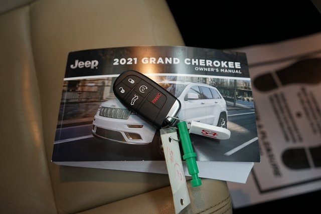 Vehicle image 41 of 64