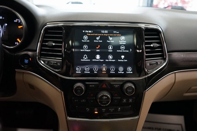 Vehicle image 34 of 64
