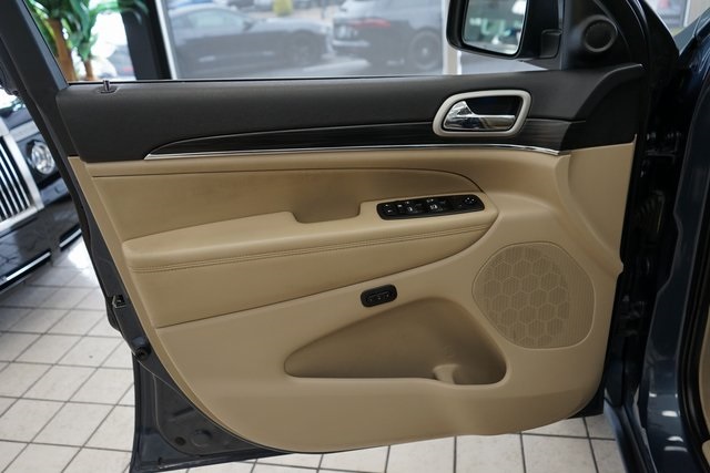 Vehicle image 39 of 64