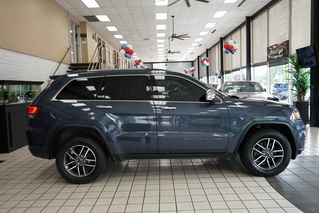Vehicle image 5 of 64