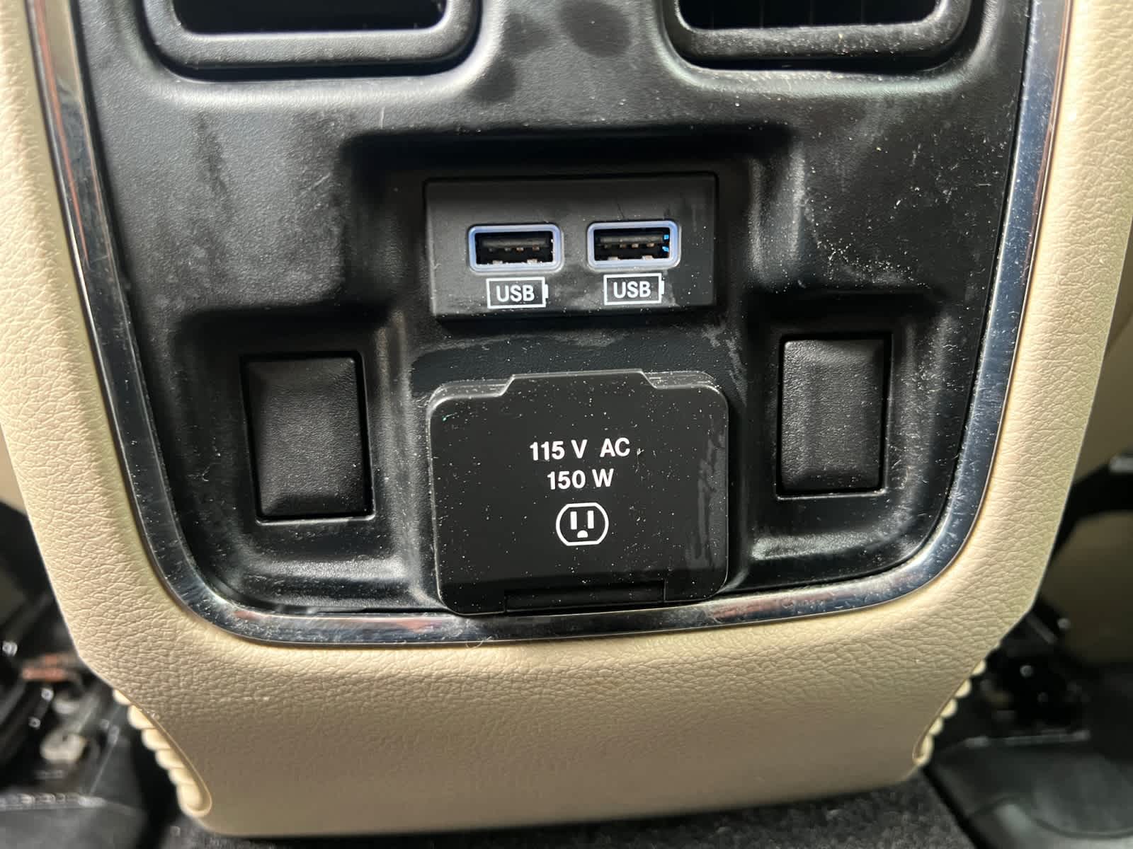 Vehicle image 16 of 20