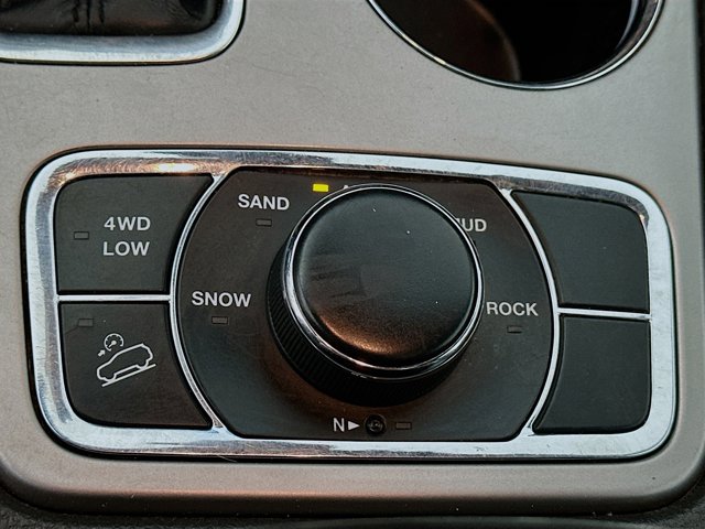 Vehicle image 22 of 30