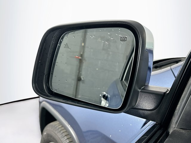 Vehicle image 13 of 30