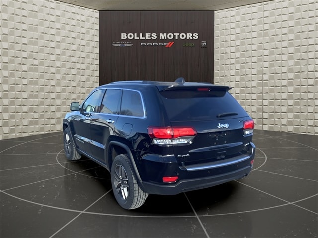 Vehicle image 7 of 26