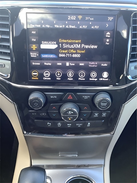 Vehicle image 20 of 26