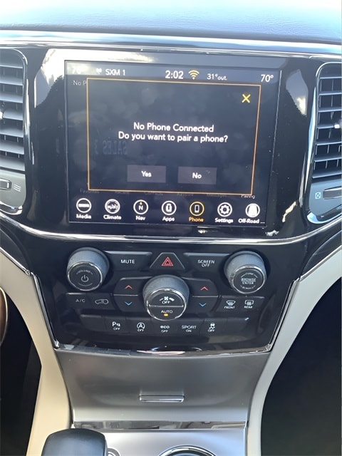 Vehicle image 22 of 26
