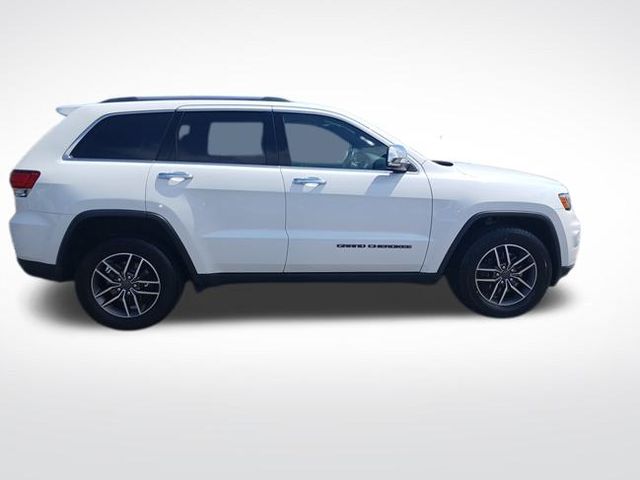 Vehicle image 4 of 31
