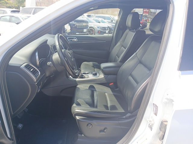 Vehicle image 9 of 31