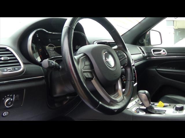Vehicle image 16 of 23