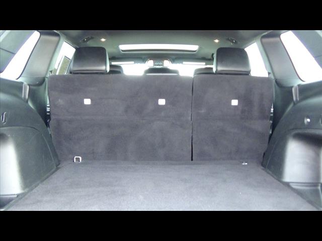 Vehicle image 10 of 23