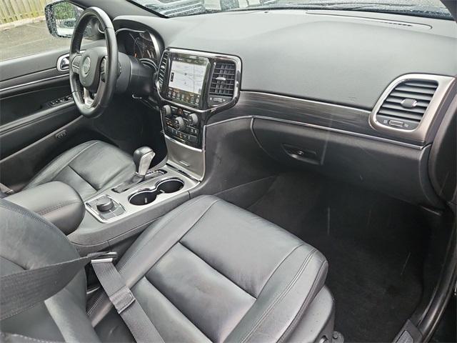 Vehicle image 20 of 25