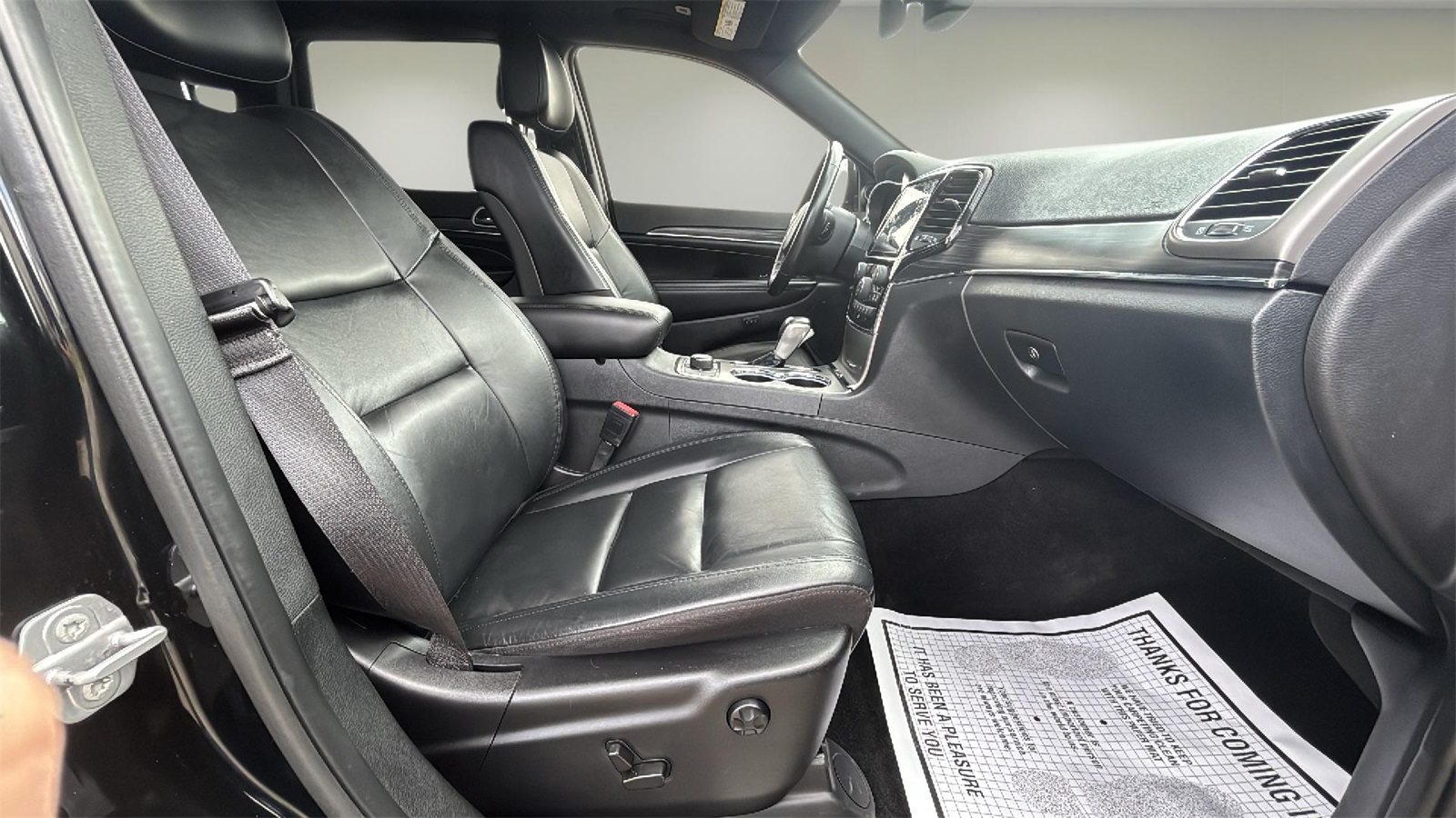 Vehicle image 10 of 23
