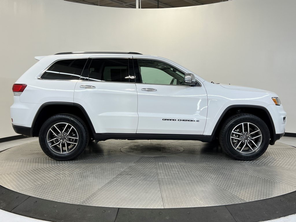Vehicle image 7 of 40