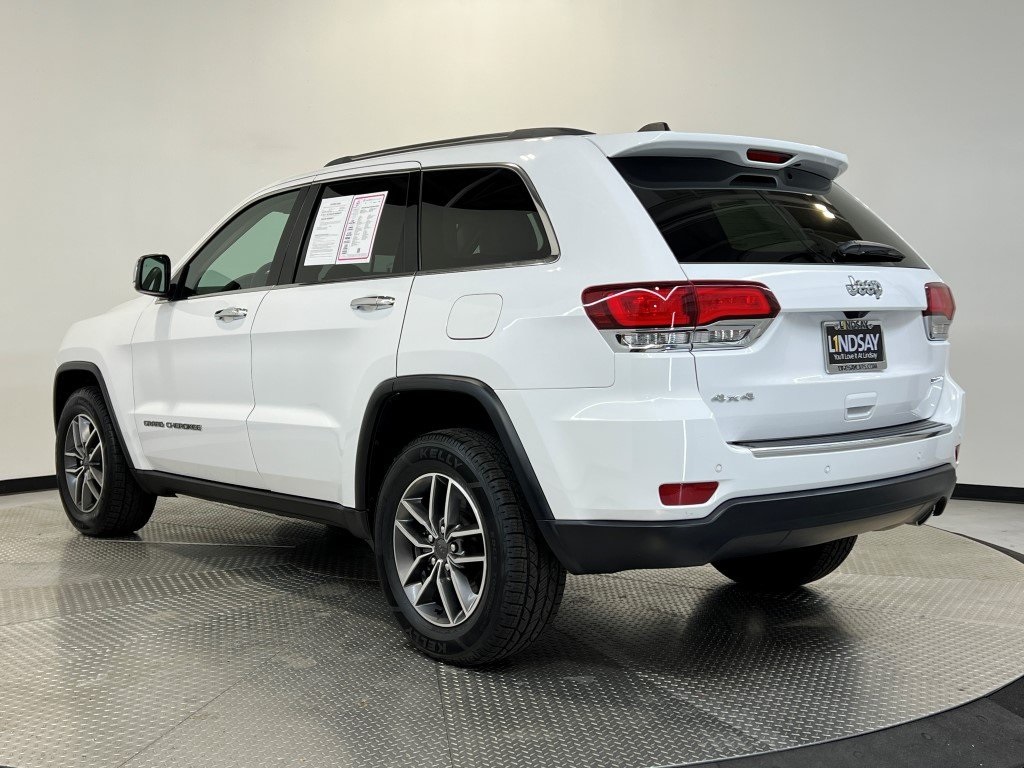 Vehicle image 8 of 40