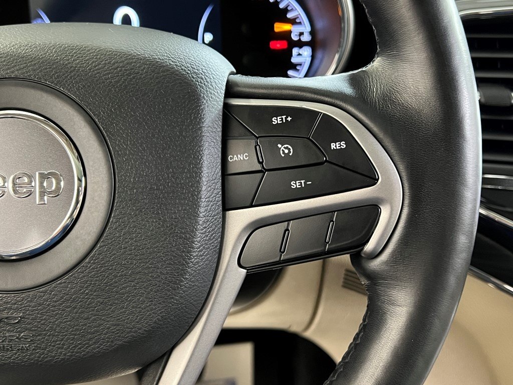 Vehicle image 26 of 40