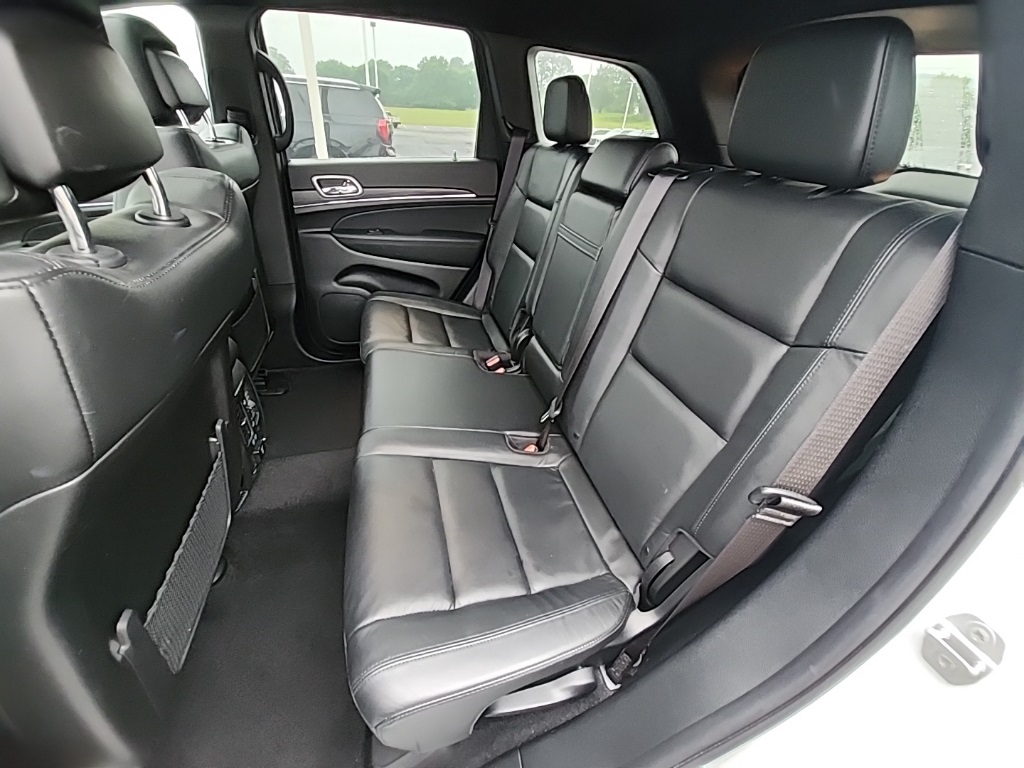 Vehicle image 16 of 37