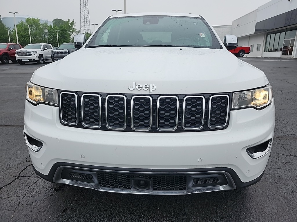 Vehicle image 8 of 37