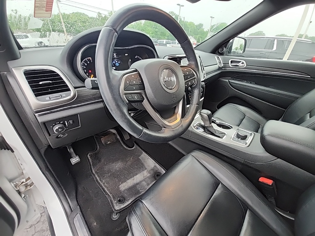Vehicle image 14 of 37