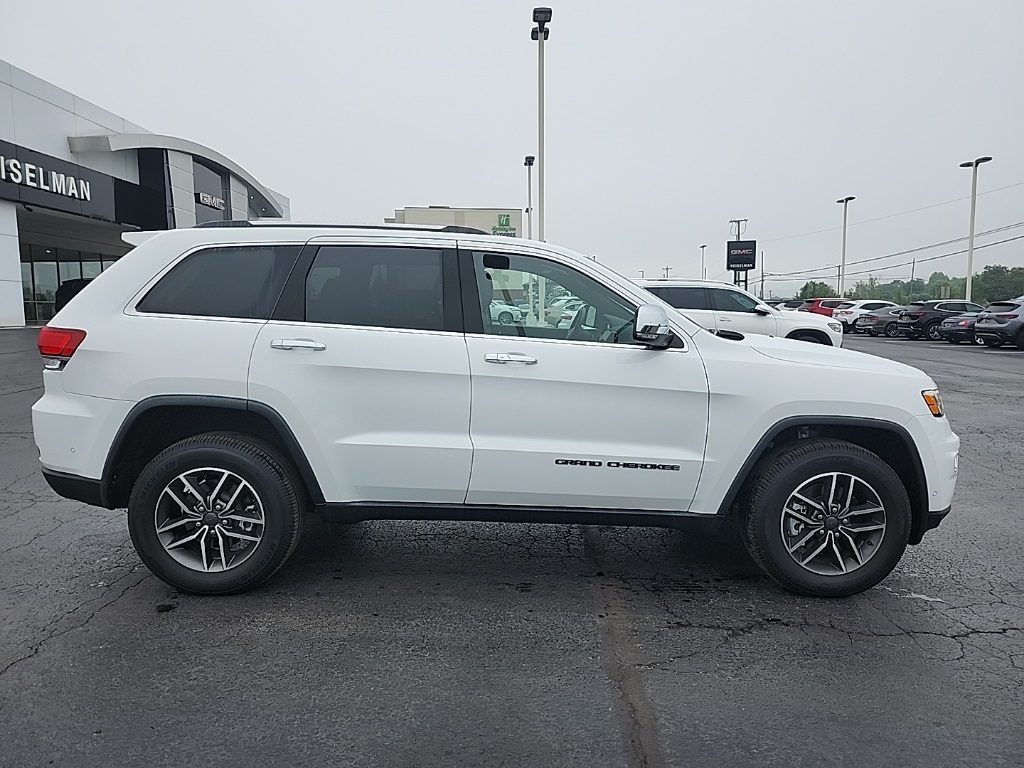 Vehicle image 3 of 37