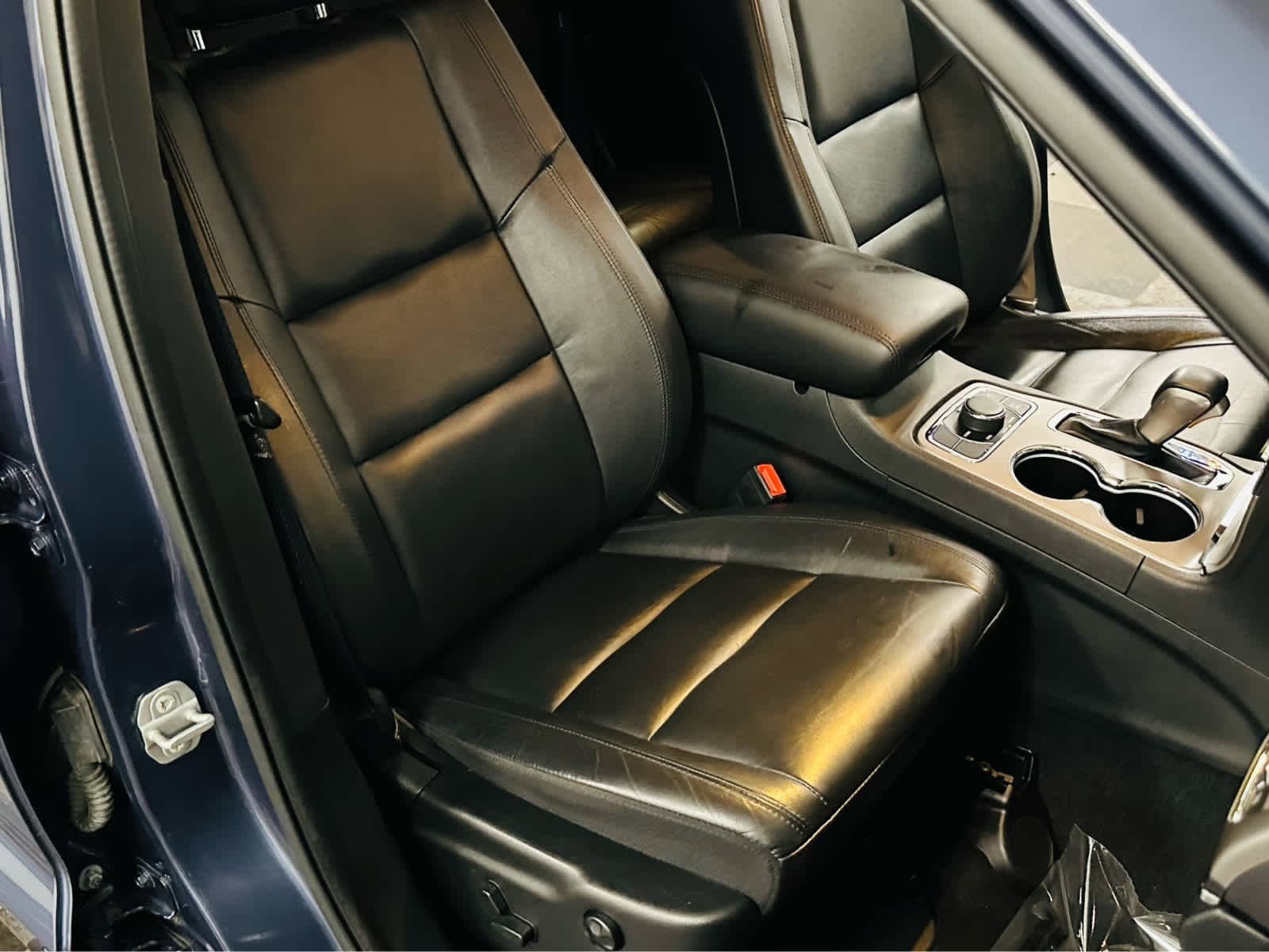 Vehicle image 22 of 29