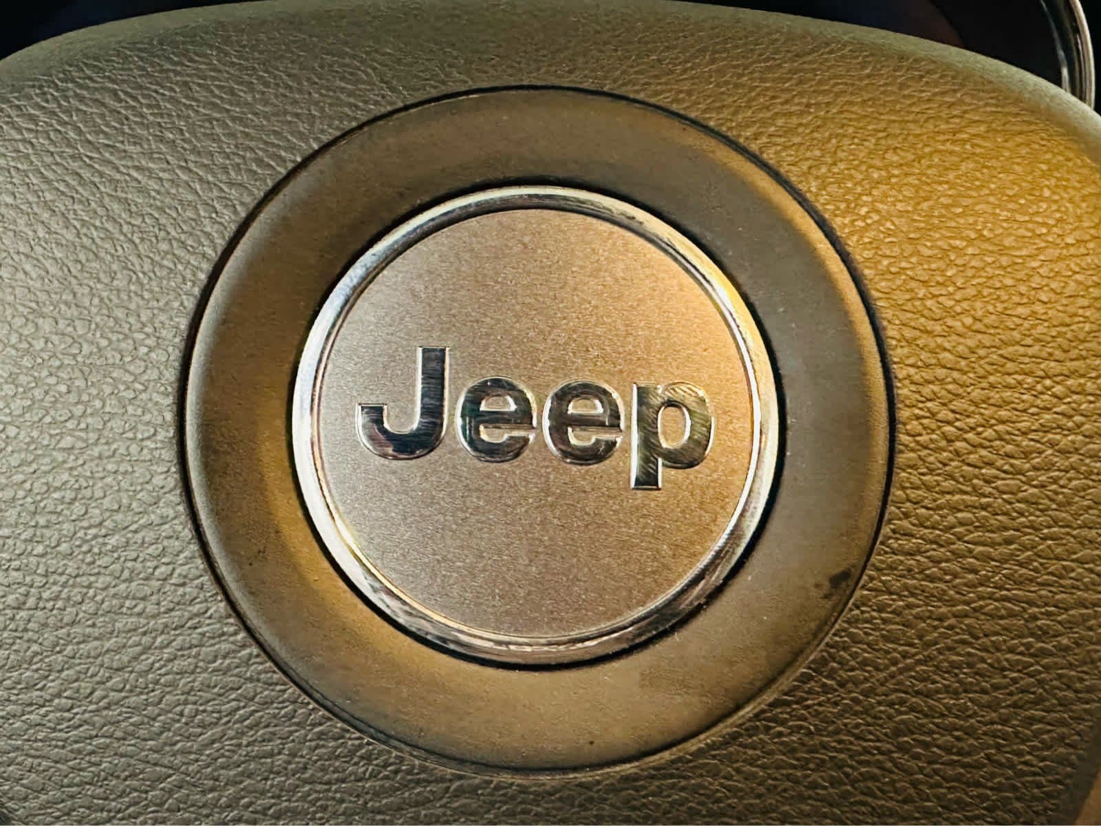 Vehicle image 14 of 29