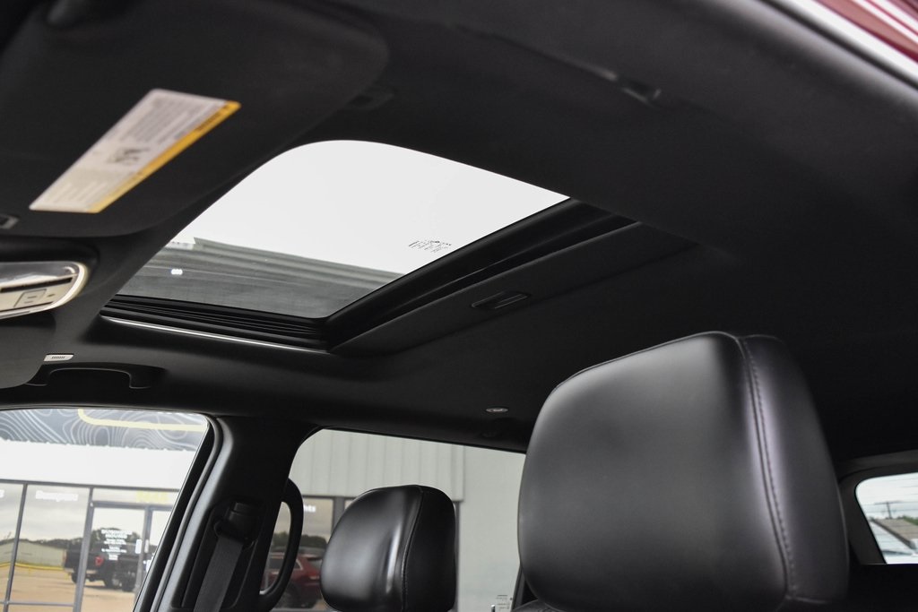 Vehicle image 17 of 53