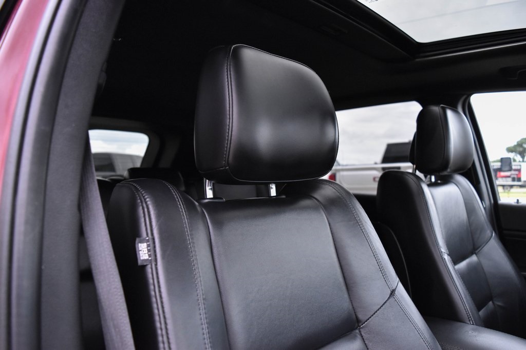 Vehicle image 21 of 53