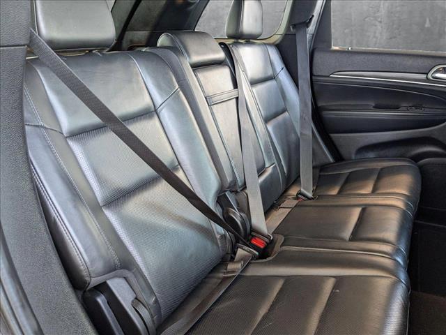 Vehicle image 23 of 28