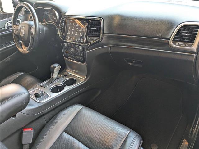 Vehicle image 25 of 28