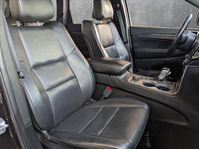 Vehicle image 24 of 28