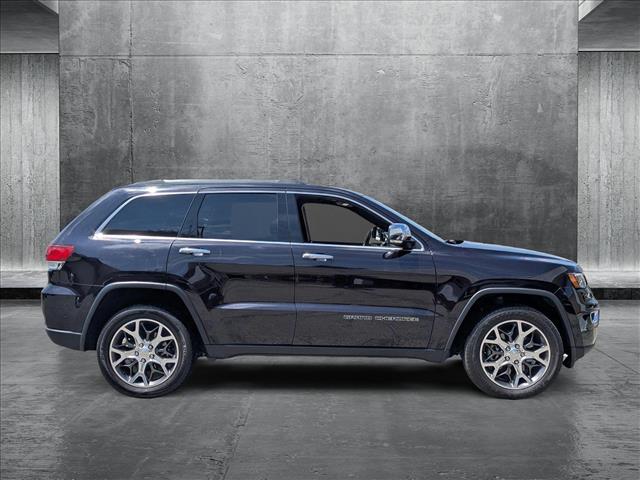 Vehicle image 4 of 28
