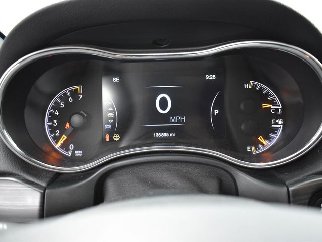 Vehicle image 46 of 51