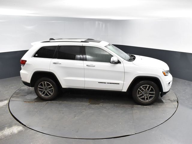 Vehicle image 12 of 51