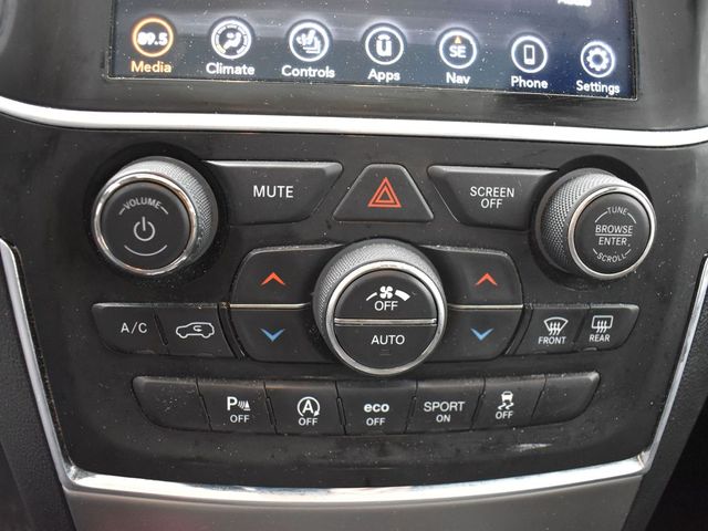 Vehicle image 38 of 51