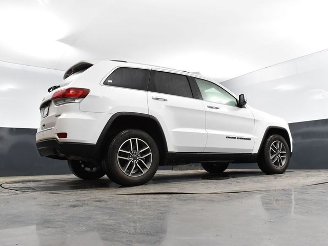 Vehicle image 13 of 51