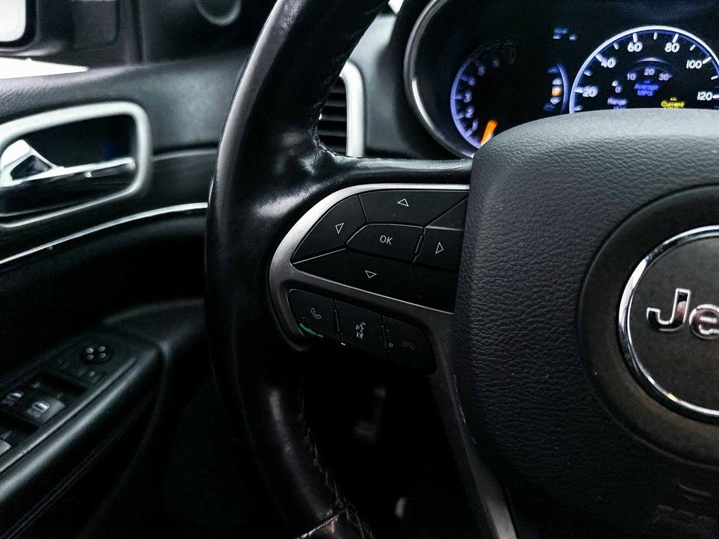 Vehicle image 28 of 37