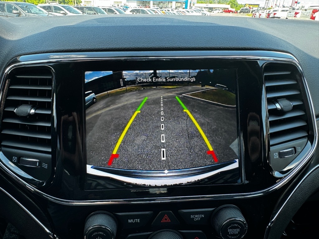 Vehicle image 18 of 18
