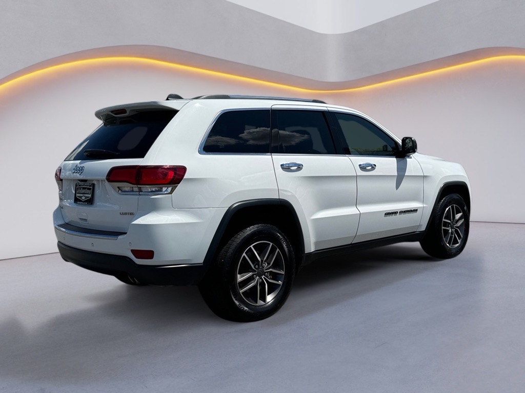 Vehicle image 5 of 18